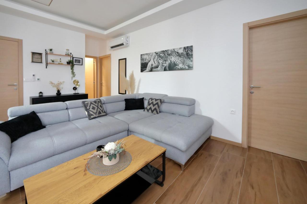 Luxury Apartments Monika Near The Sea With Private Parking Bibinje Extérieur photo