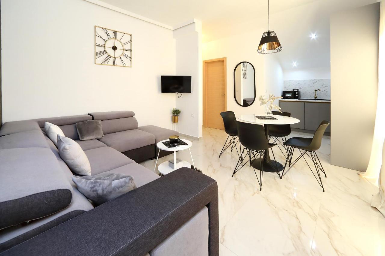 Luxury Apartments Monika Near The Sea With Private Parking Bibinje Extérieur photo